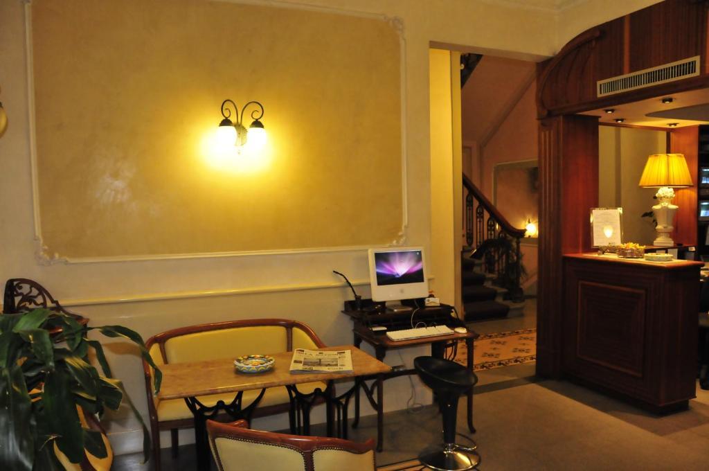 Hotel Della Robbia Florence Exterior photo